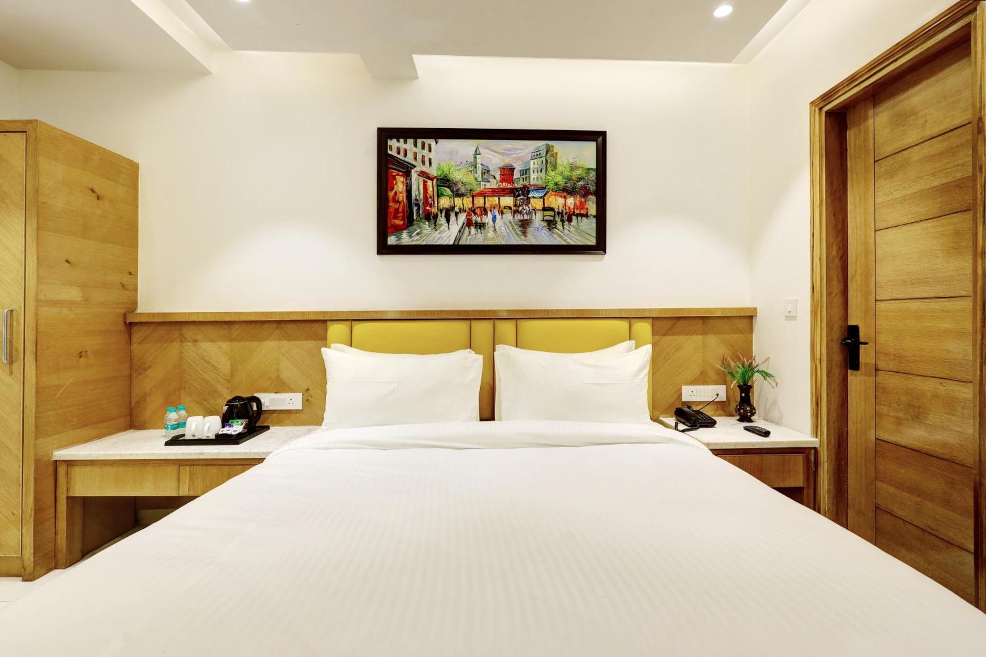 Hotel Namaste Hindustan Just A Minute Away From New Delhi Railway Station And Connaught Place Exterior foto
